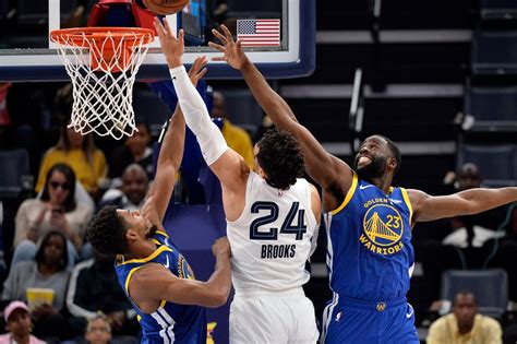 Grizzlies vs warriors - Along with Jordan Poole, Otto Porter Jr. gave the Warriors a serious punch off the bench in Game 3 against the Grizzlies. Porter Jr. tallied 13 points on an efficient 5-of-7 shooting from the floor with four rebounds, three assists and a steal in 24 minutes off the bench. The veteran hit three timely triples on five attempts from long distance.